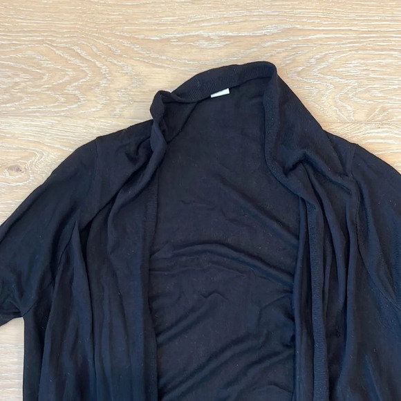 H&M Black Cardigan Drapey Waterfall Casual Cover Up Shawl Layers Jacket Boho - Picture 2 of 8